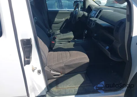 2016 Nissan Frontier Desert Runner z USA, uszkodzony, nr VIN 1N6AD0CU2GN797630